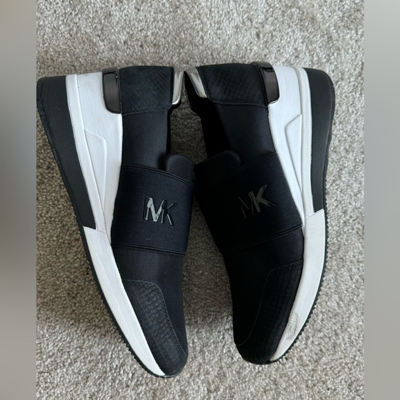 Michael Kors multi purpose black sneakers - Picture 5 of 6